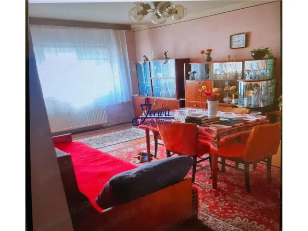 Apartament 3 camere Reșița - poza 1