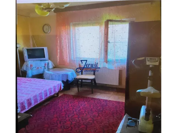 Apartament 3 camere Reșița - poza 2
