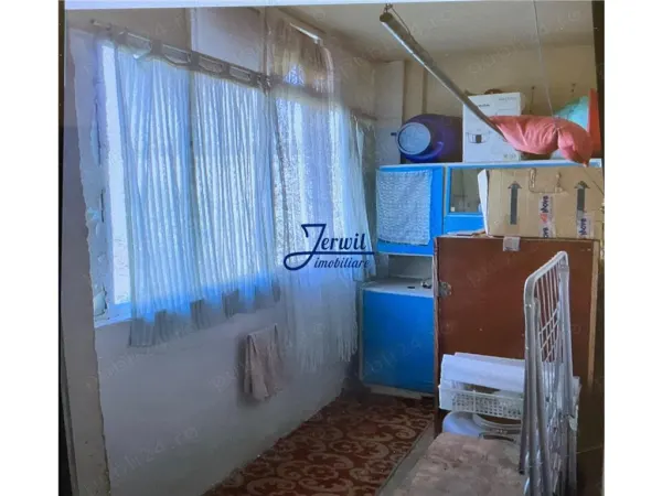 Apartament 3 camere Reșița - poza 5
