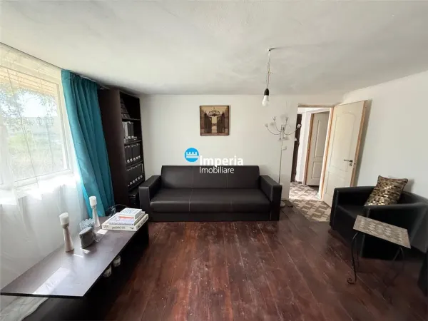 Casă 3 camere Malaesti - poza 1