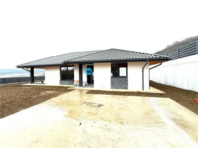 Casa Parter, 4 cam, 520 teren, canalizare, Hlincea Jud. Iasi - Hlincea