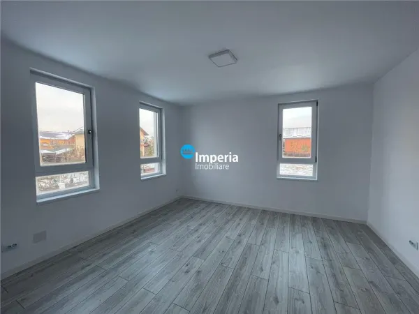Casă 6 camere Valea Lupului - poza 16