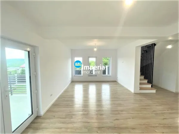 Casă 4 camere Valea Adâncă - poza 3