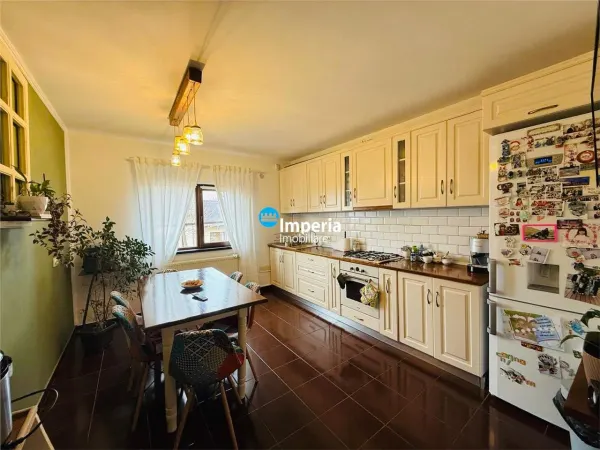 Casă 6 camere Aroneanu - poza 12
