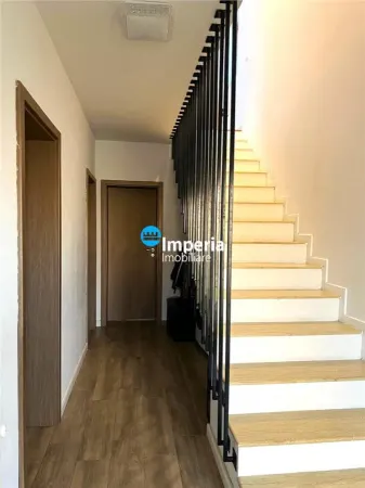 Casă 4 camere Miroslava - poza 12