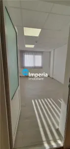 Spatiu birou, decomandat, de inchiriat in zona Tudor Vladimirescu - Primaverii - foto 8