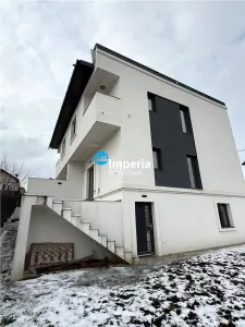 Casa tip duplex de vanzare,125 mp utili, curte 250 mp,Rediu - foto 2