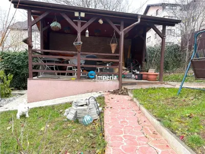 Vila / Spatiu 5 cam. Garaj, Beci, regie proprie,  200 mp, Tudor Neculai Valea Adanca - foto 2