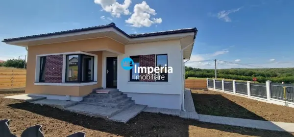 Casă 4 camere Ciurbesti - poza 1