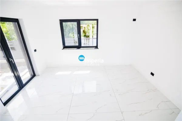 Casă 4 camere Rediu - poza 3