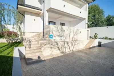 Casa exclusivista, Breazu, 244,4 mp, intabulata, predare imediata! - foto 1