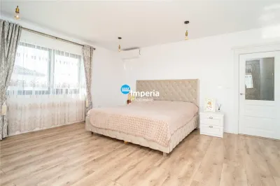 Casa exclusivista, Breazu, 244,4 mp, intabulata, predare imediata! - foto 4