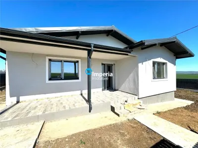 Casa individuala 3 cam,  400 teren, Ciurbesti, Miroslava - foto 1