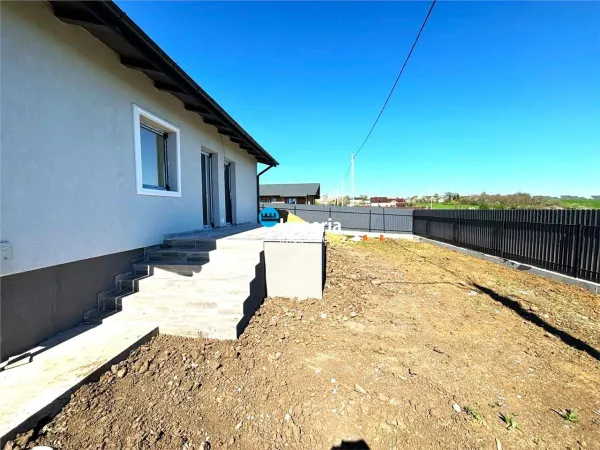 Casă 3 camere Ciurbesti - poza 6