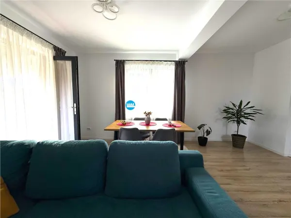 Casă 4 camere Miroslava - poza 3
