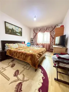Casa 8 camere, 3 bai, canalizare, 300 teren Tineretului  Lunca Cetatuii - foto 7