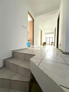 Casa 8 camere, 3 bai, canalizare, 300 teren Tineretului  Lunca Cetatuii - foto 9