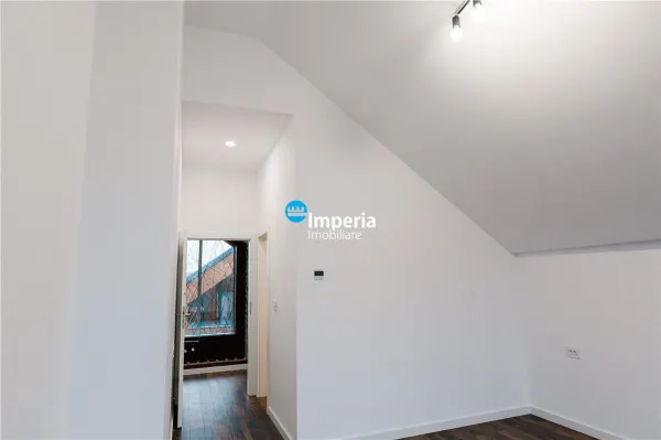 Casă 4 camere Miroslava - poza 12