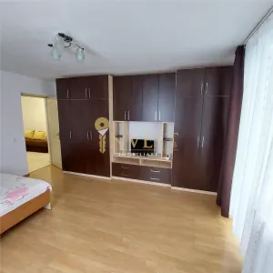 Apartament cu 3 camere, cartierul Europa, etaj 1 din 3 - Cluj-Napoca