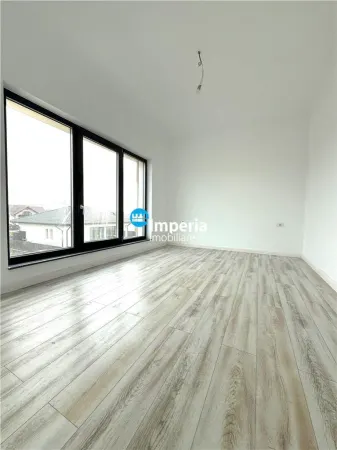 Casă 4 camere Miroslava - poza 8