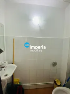 Inchiriez spatiu birou ultracentral, zona Palas Centru - foto 3