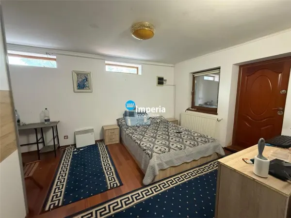 Casă 6 camere Sculeni - poza 5