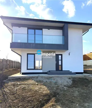 Casă 4 camere Hlincea - poza 1