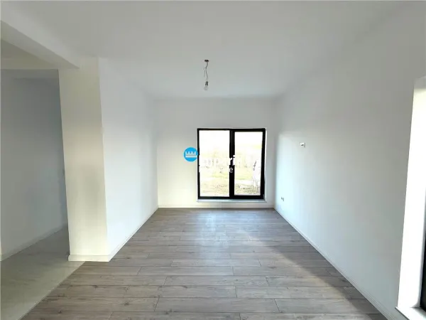 Casă 4 camere Hlincea - poza 9