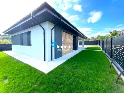 Casa P 4 cam. 2 bai, 450 teren, Centru  Miroslava - foto 9
