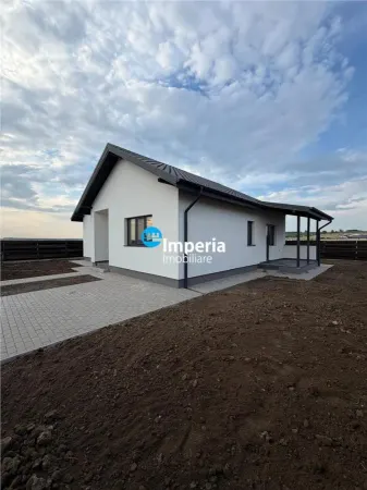 Casă 3 camere Ciurbesti - poza 1