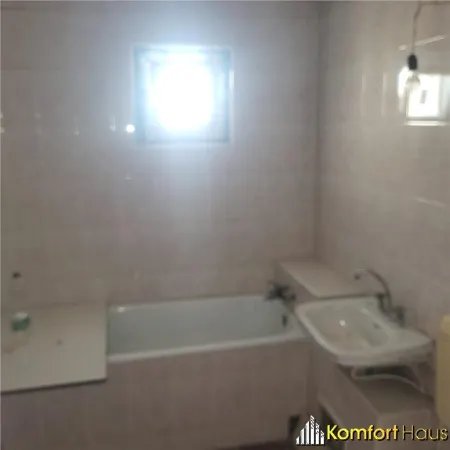 Apartament 3 camere Bacău - poza 9