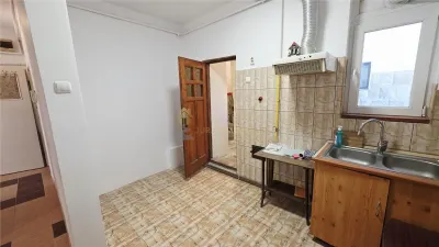 APARTAMENT 3 CAMERE 86 ZONA EMIL RACOVITA - foto 6