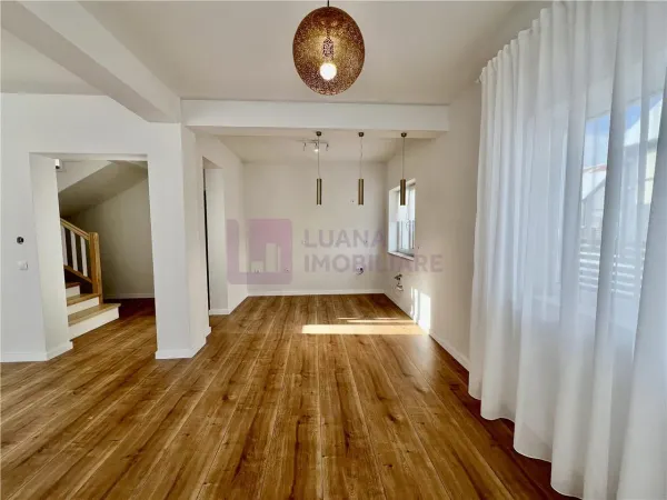 Casă 4 camere Tălmaciu - poza 3