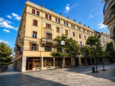 Resedinta unica| Palatul Sebestyén | 85 mp | Piata Unirii - Cluj-Napoca