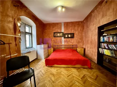 Apartament 4 camere | strada Cetatii | etaj | 148 mp | curte - Sibiu