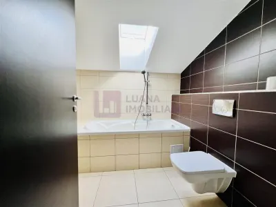 Casa moderna 4 camere de vanzare | Bavaria Park | teren 250 mp | video - foto 15