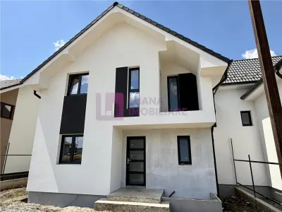 Casa individuala NOUA | 5 camere | Sura Mare | teren 340 mp - foto 2
