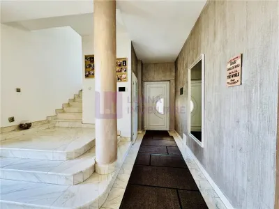 Apartament cu 3 camere premium | gradina 70 mp | Strand | - foto 10