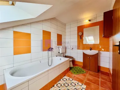 Mansarda 3 camere, 2 bai de vanzare | Vasile Aaron | mobilat si utilat - foto 6