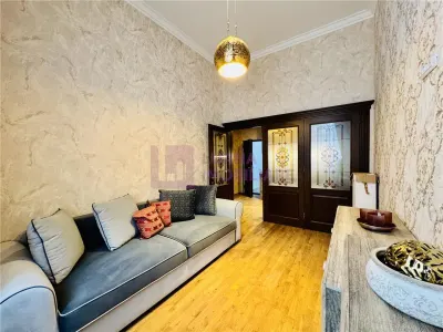 Apartament 2 camere premium de vanzare | Centru | renovat integral | pivnita - foto 2