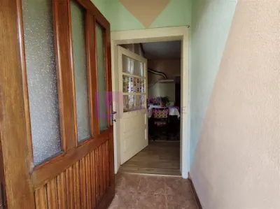 Casa cu 2 camere de inchiriat  - Turnisor - curte comuna - foto 6