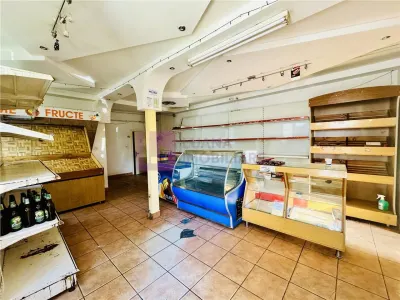 Spatiu comercial de vanzare | zona Compa | 56 mp | 2 intrari | depozit - foto 2