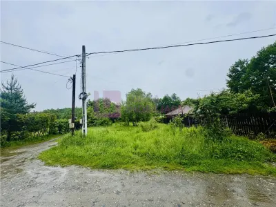 Teren intravilan 1600 mp | Valea Avrigului | zona turistica - foto 5