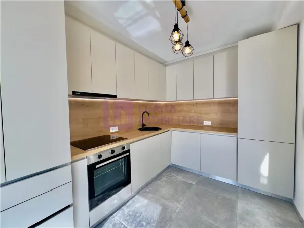 Apartament 4 camere Cristian - poza 3