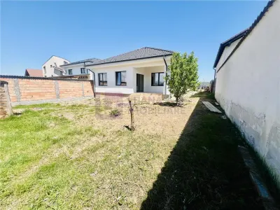 Casa individuala de vanzare | de lux | teren 500 mp | 165 mpu - foto 3
