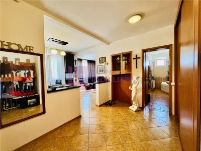 Apartament 2 camere de vanzare | decomandat | balcon | Siretului | - foto 3