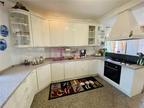 Casă 7 camere Avrig - poza 5