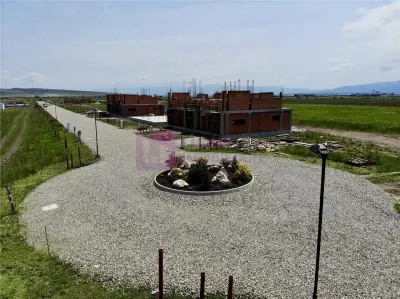Casa de vanzare Sibiu - Sura Mica | teren 350 mp | noua | la alb - foto 14