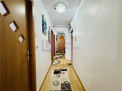 Apartament 2 camere de vanzare | Vasile Aaron | decomandat | pivnita | - foto 7