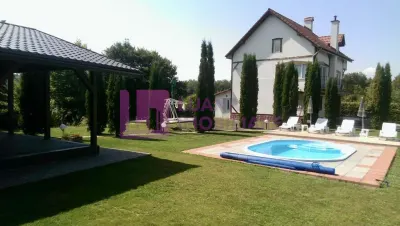 Casa de vacanta | Valea Avrigului | teren 800 mp | piscina - Avrig
